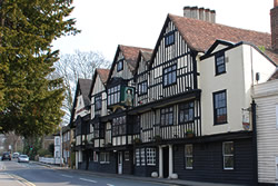 Kings Head, High Road, Chigwell, Essex IG7 6QA